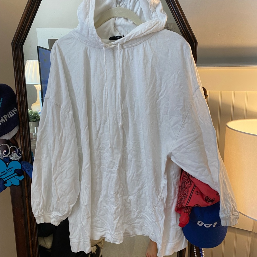 Urban outfitters white oversized hoodie